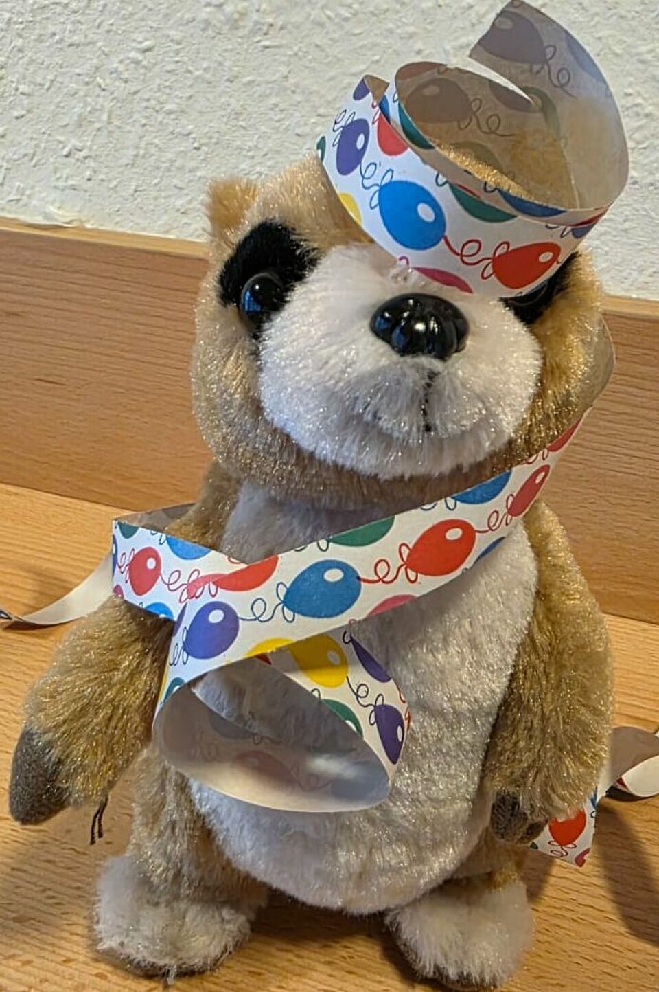 Eddie Karneval Plüscherdmännchen mit Karnevalsdeko